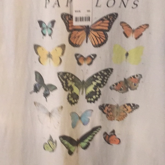 Butterfly crewneck T from Urban Outfitters - Picture 6 of 7